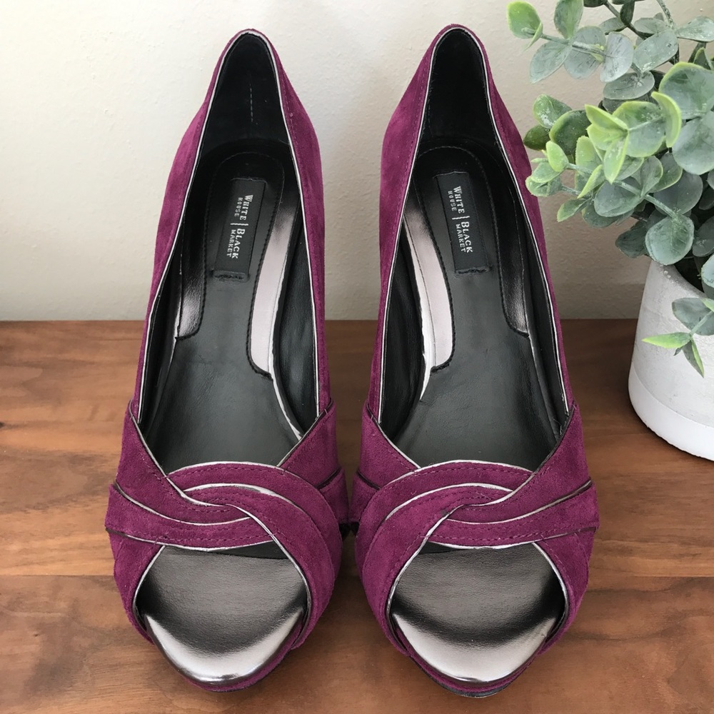 White House Black Market Cherry Suede Peep Toe Heels new in box